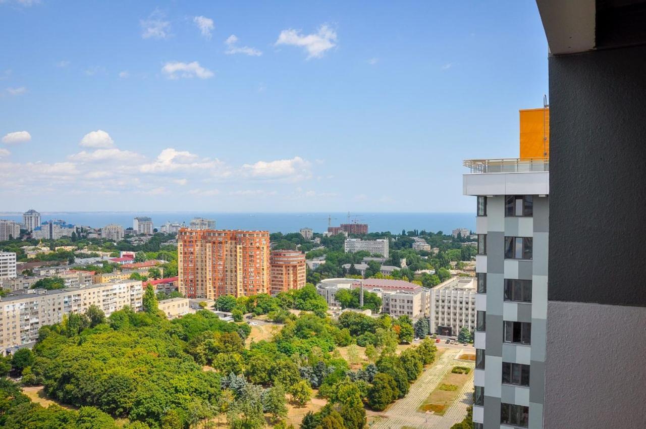 Лофт На 26 Этаже Odessa Esterno foto