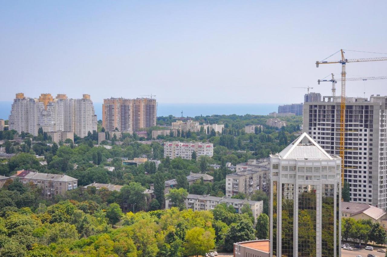 Лофт На 26 Этаже Odessa Esterno foto